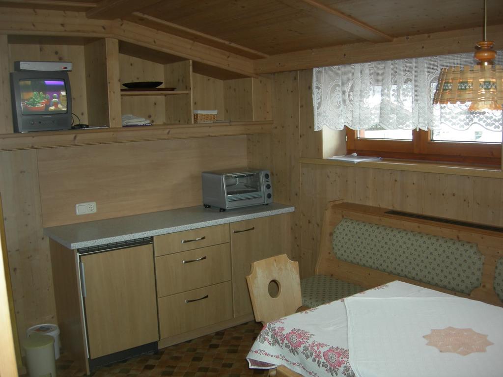 Ferienwohnung Haus Mooshof Lermoos Zimmer foto